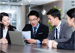 專業(yè)服務(wù)團(tuán)隊(duì)  